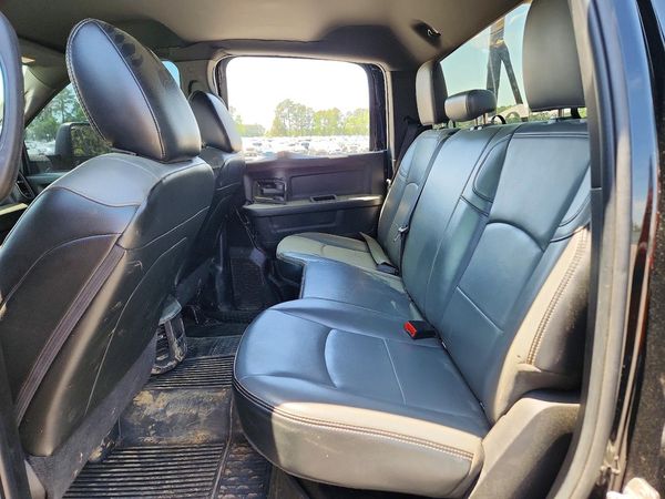 2024 RAM 3500 CREW CAB CHASSIS 4X4