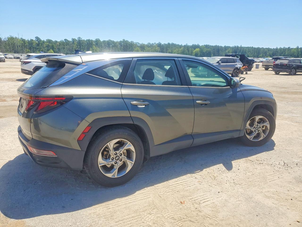 2022 HYUNDAI TUCSON SE