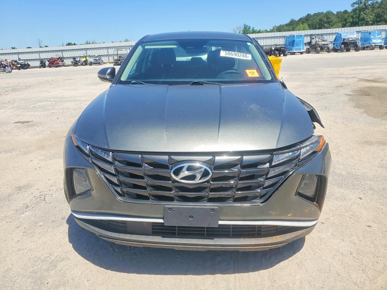 2022 HYUNDAI TUCSON SE