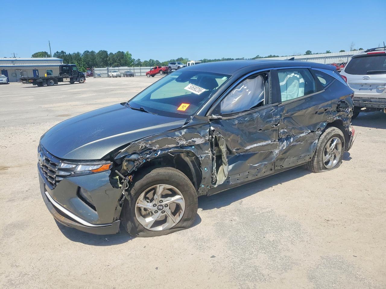 2022 HYUNDAI TUCSON SE