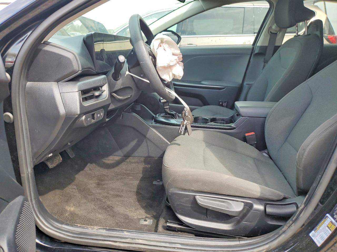 2025 KIA K4 LX, LXS
