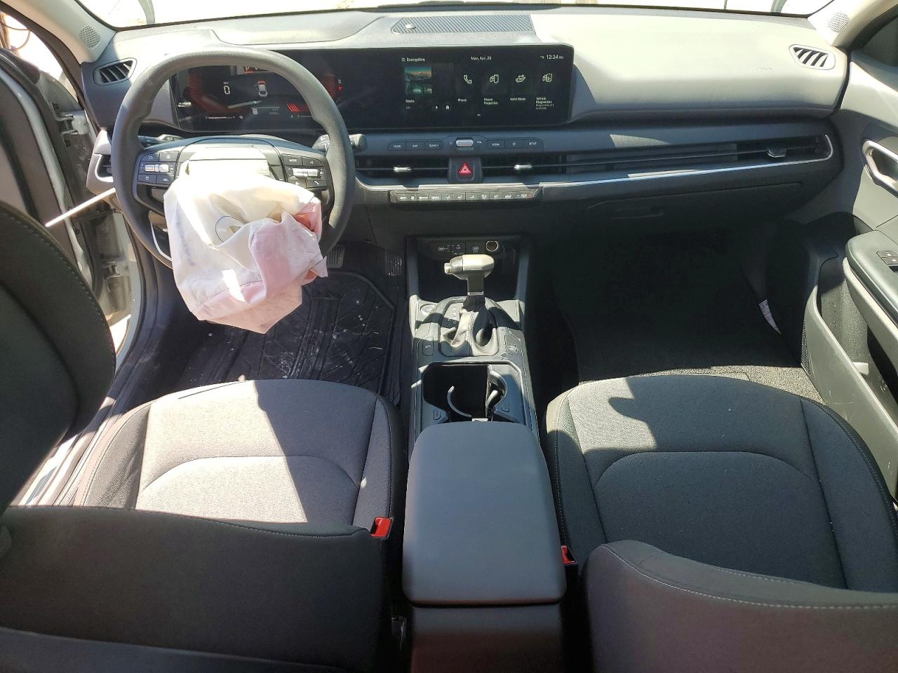 2026 KIA K4 LX, LXS