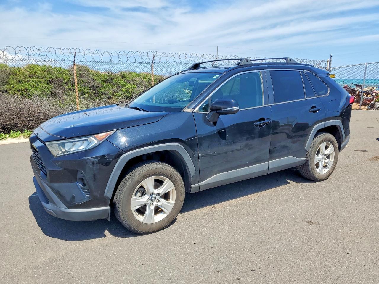 2019 TOYOTA RAV4 XLE / XLE Premium 4WD