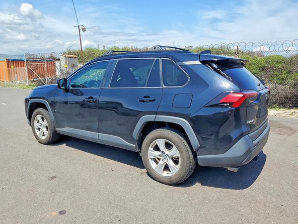 2019 TOYOTA RAV4 XLE / XLE Premium 4WD