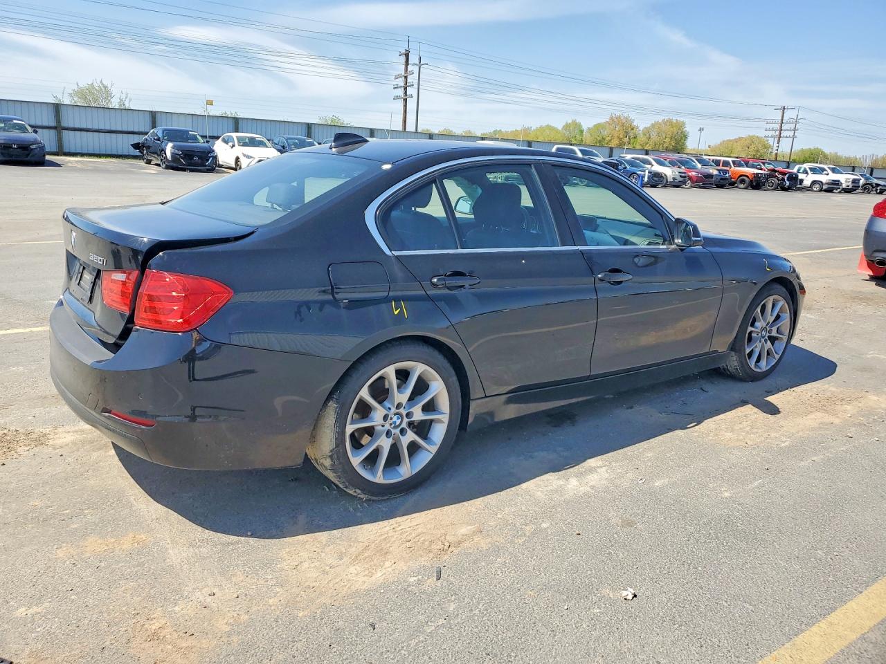 2015 BMW 320 SA