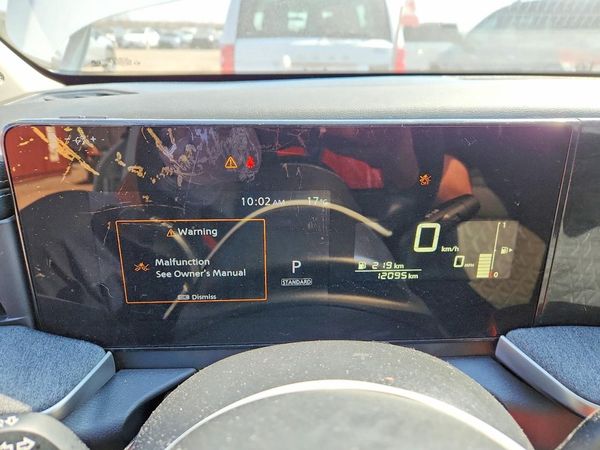 2025 NISSAN KICKS