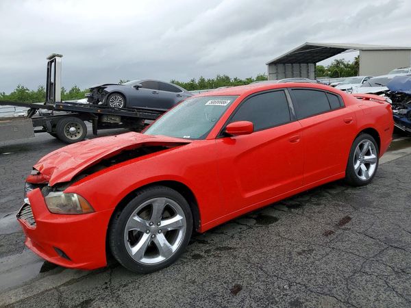 2013 DODGE CHARGER SXT