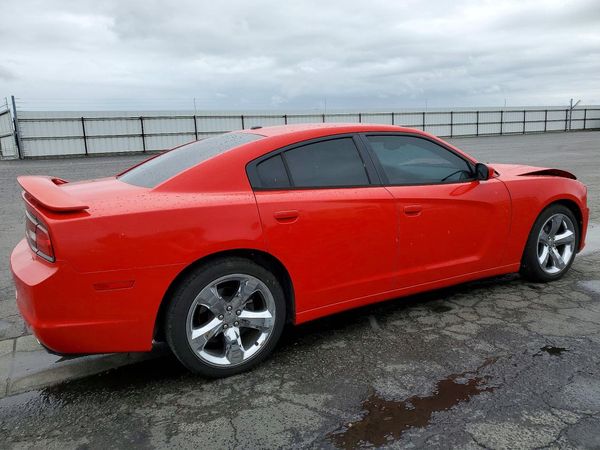 2013 DODGE CHARGER SXT