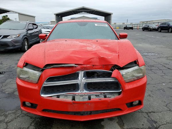2013 DODGE CHARGER SXT