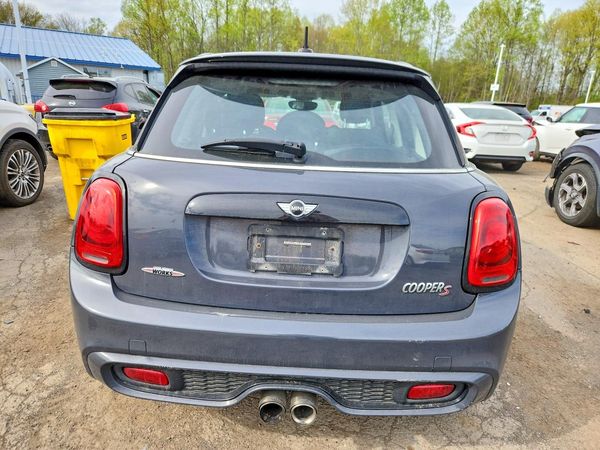 2016 MINI COOPER