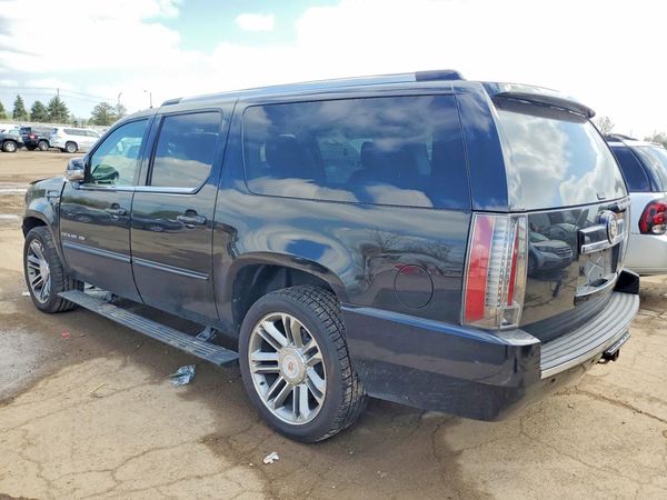 2013 CADILLAC ESCALADE