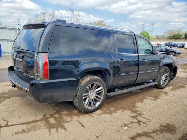 2013 CADILLAC ESCALADE