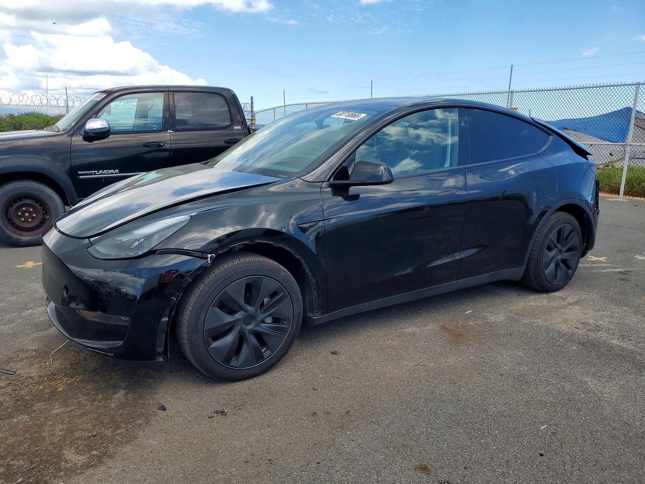 2025 TESLA MODEL Y