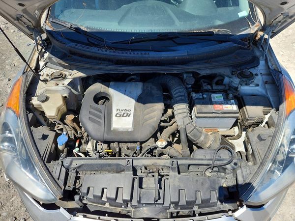 2013 HYUNDAI VELOSTER