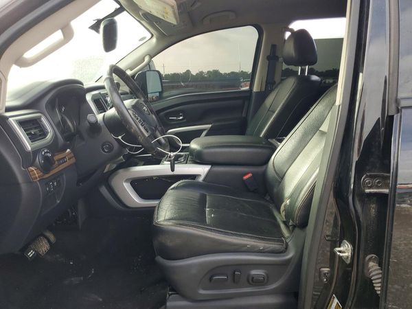 2019 NISSAN TITAN