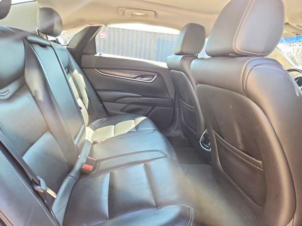 2018 CADILLAC XTS Luxury