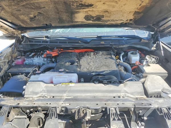 2024 TOYOTA TUNDRA Capstone — Engine bay