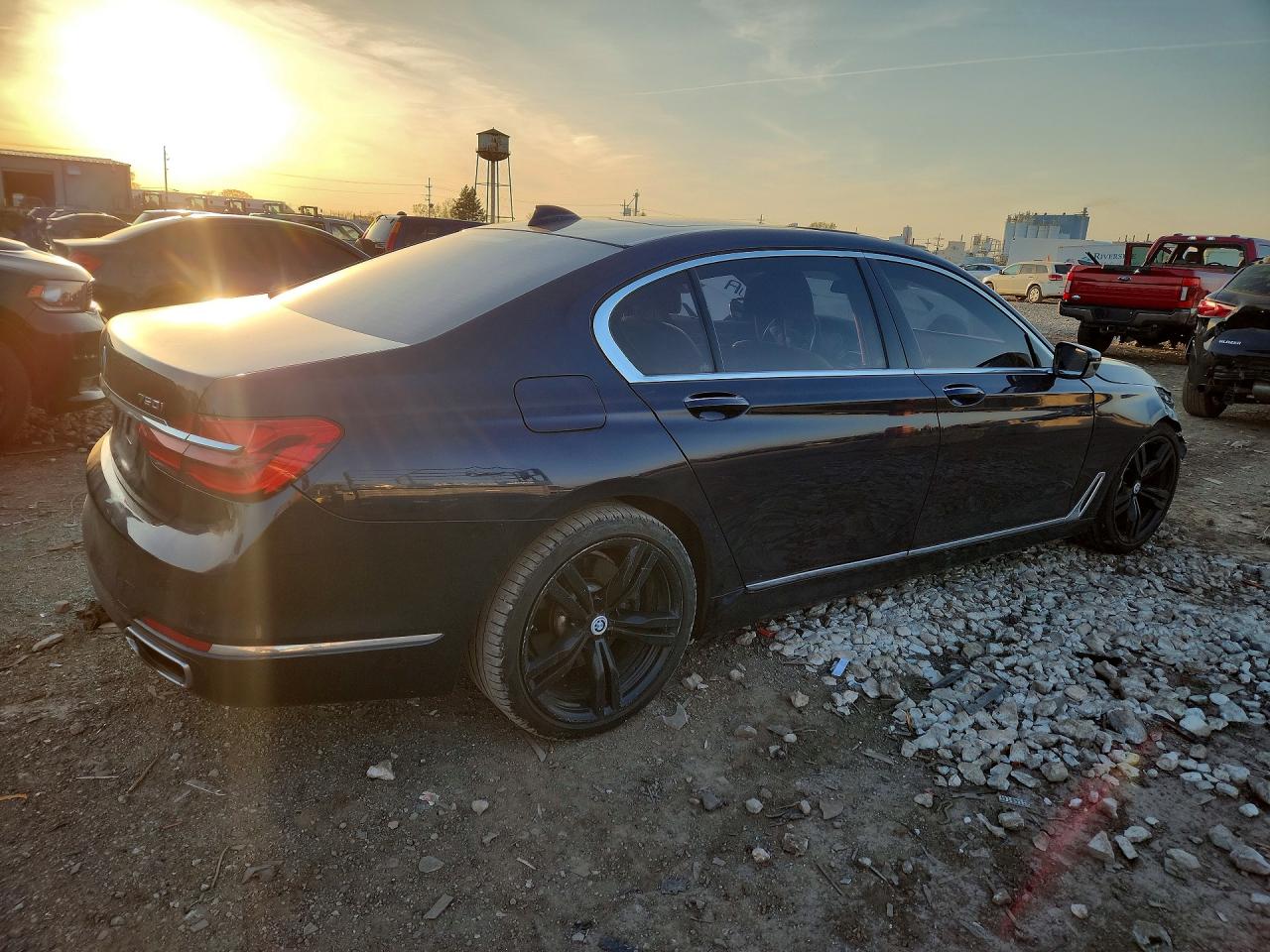 2016 BMW 750 xDrive