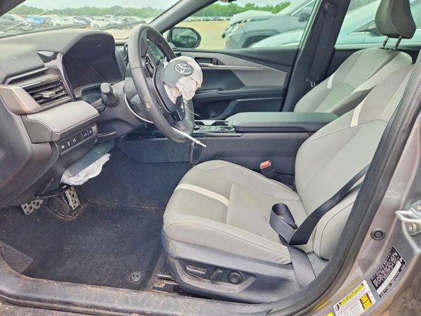 2025 TOYOTA CAMRY — DENT