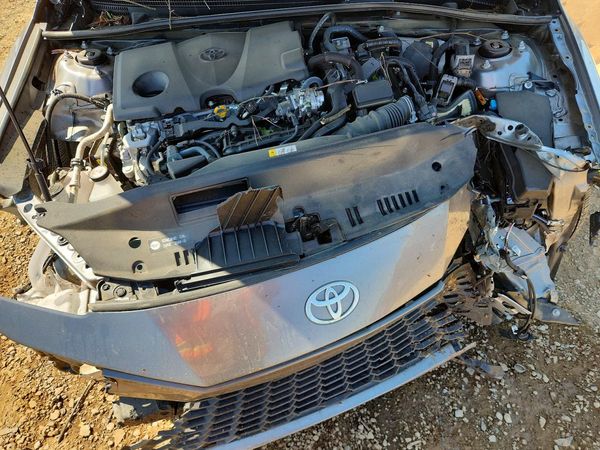 2025 TOYOTA CAMRY — Engine bay