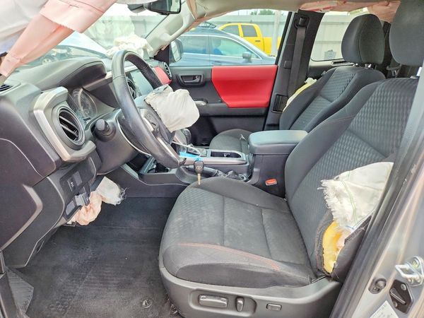 2022 TOYOTA TACOMA SR5