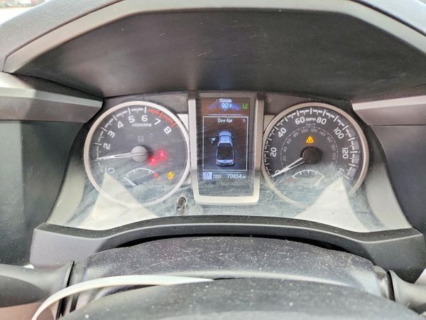 2022 TOYOTA TACOMA SR5