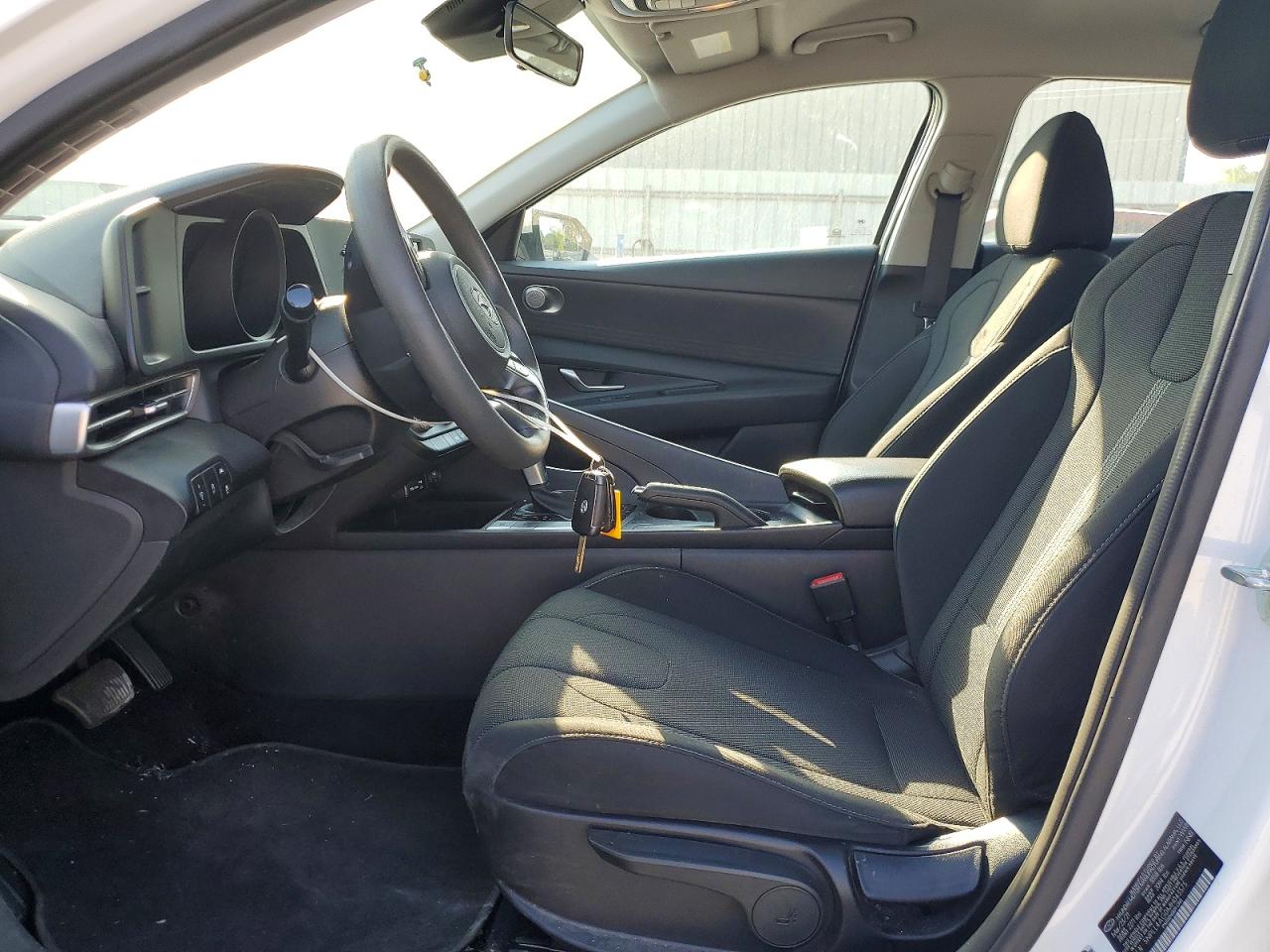 2021 HYUNDAI ELANTRA SE