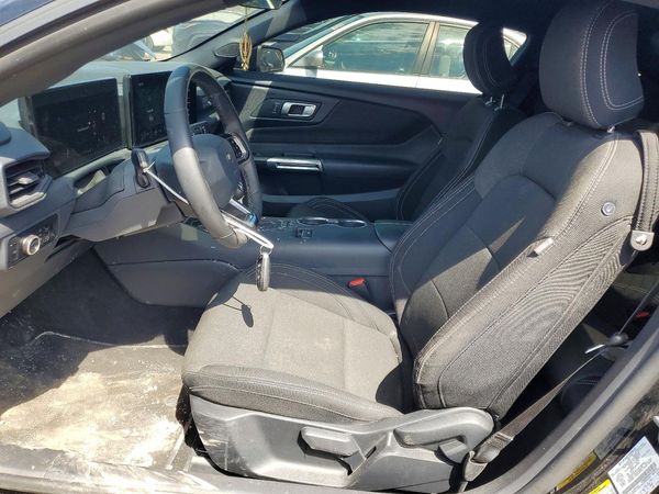 2024 FORD MUSTANG I4 — DENT