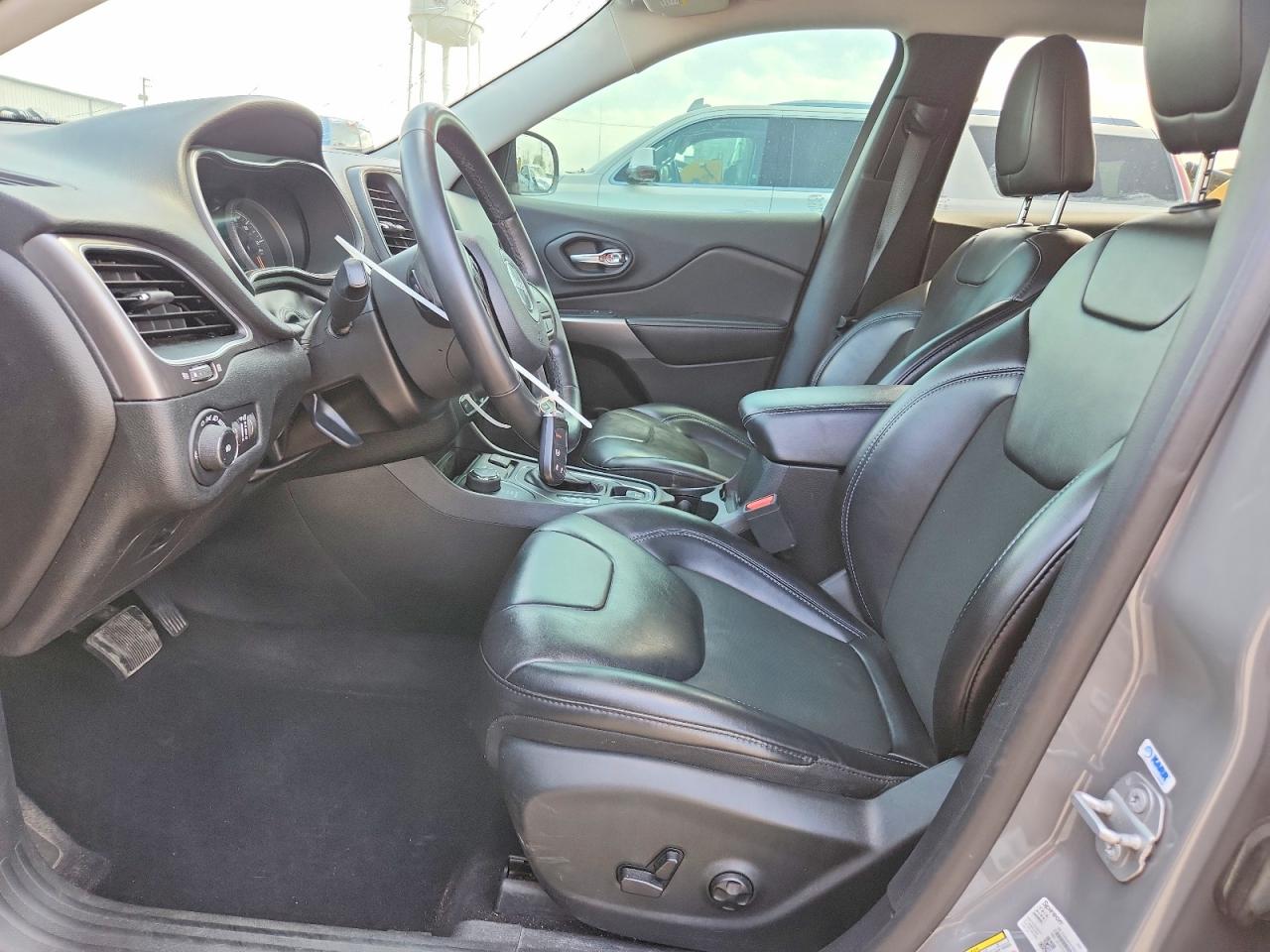 2019 JEEP CHEROKEE LATITUDE PLUS 4X4