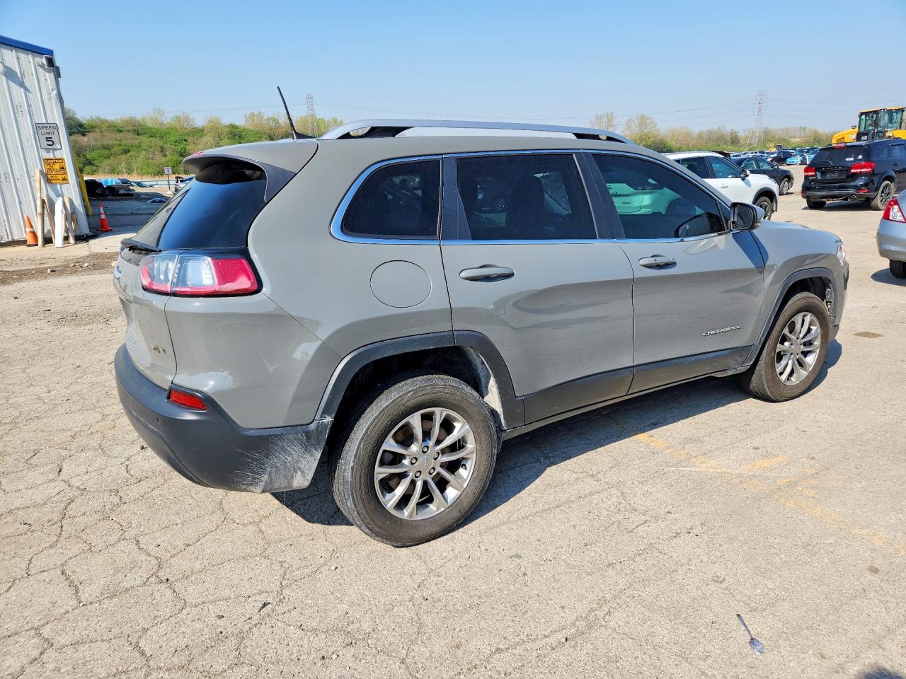 2019 JEEP CHEROKEE LATITUDE PLUS 4X4