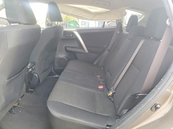 2015 TOYOTA RAV4 LE (X Grade)