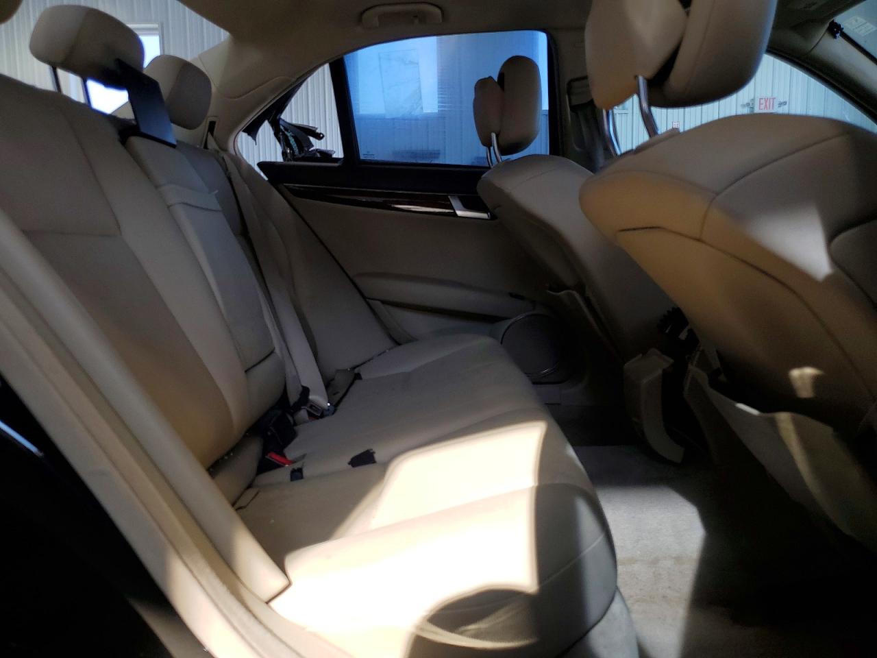 2012 MERCEDES-BENZ C C250