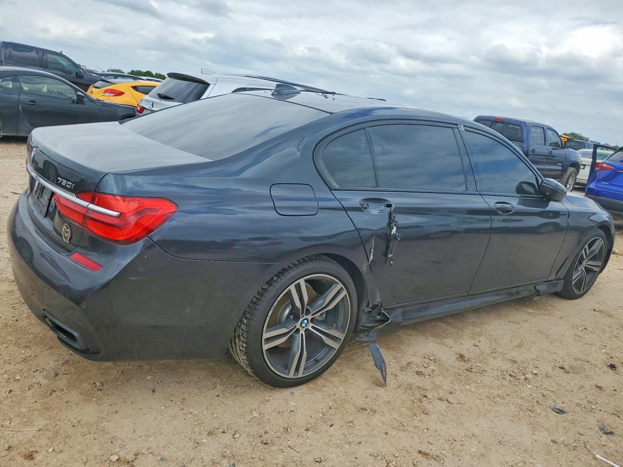 2019 BMW 750