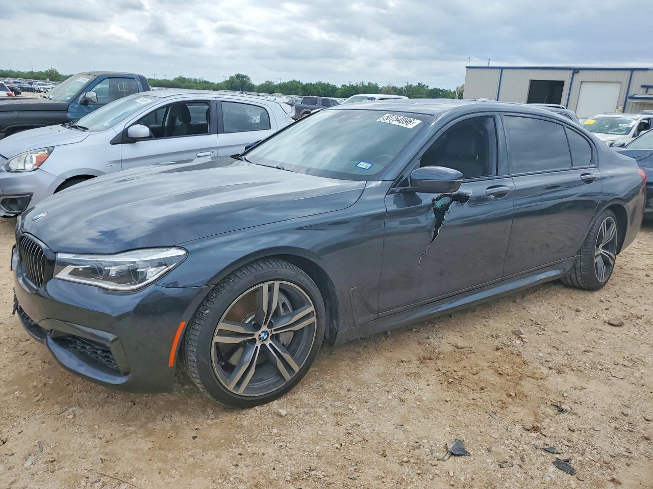 2019 BMW 750