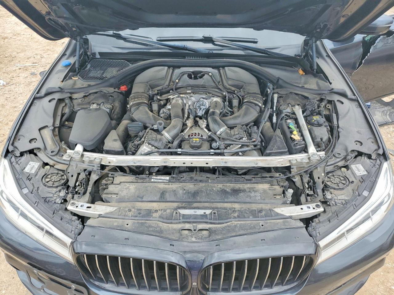 2019 BMW 750