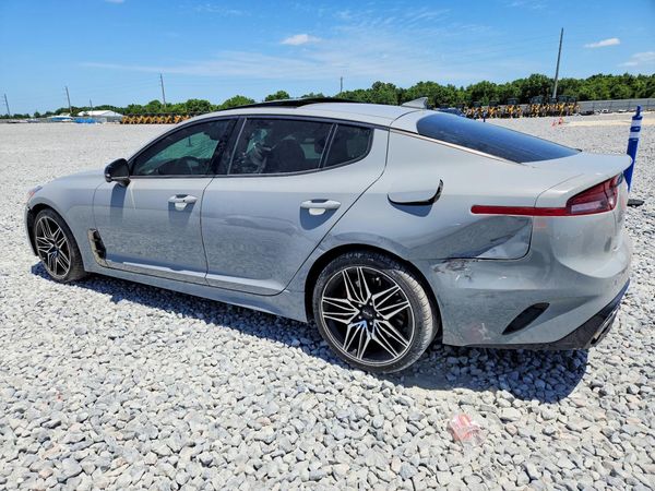 2023 KIA STINGER