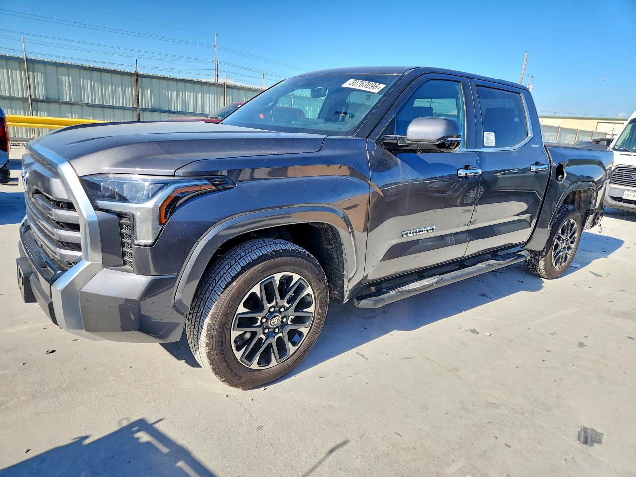 2025 TOYOTA TUNDRA Limited