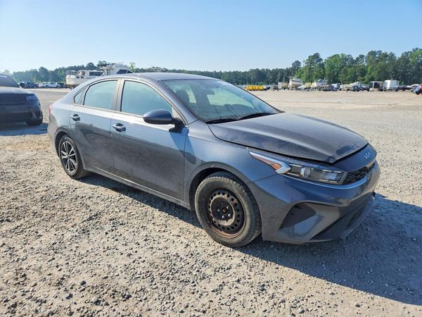 2022 KIA FORTE FE, LXS