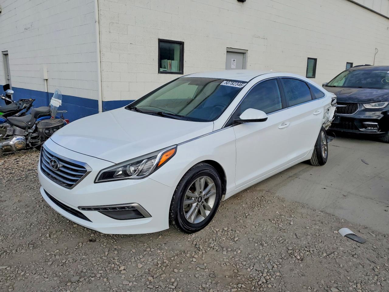 2015 HYUNDAI SONATA SE, ECO — Front 3/4