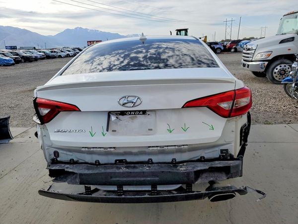 2015 HYUNDAI SONATA SE, ECO — DIRR