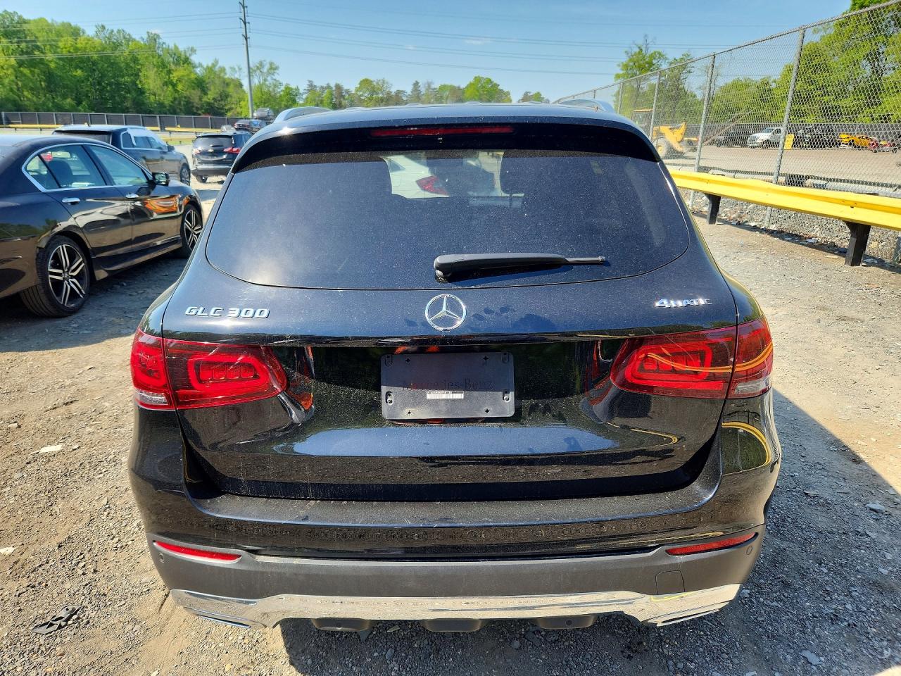 2021 MERCEDES-BENZ GLC GLC300-4M
