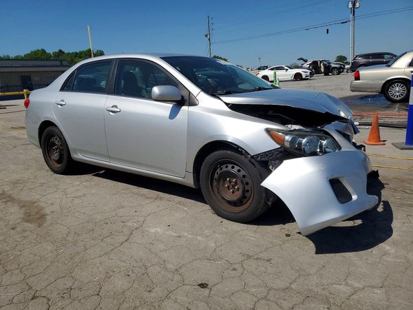 2013 TOYOTA COROLLA