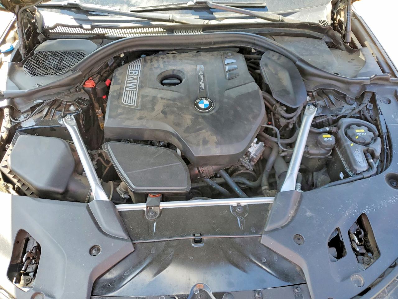 2019 BMW 530