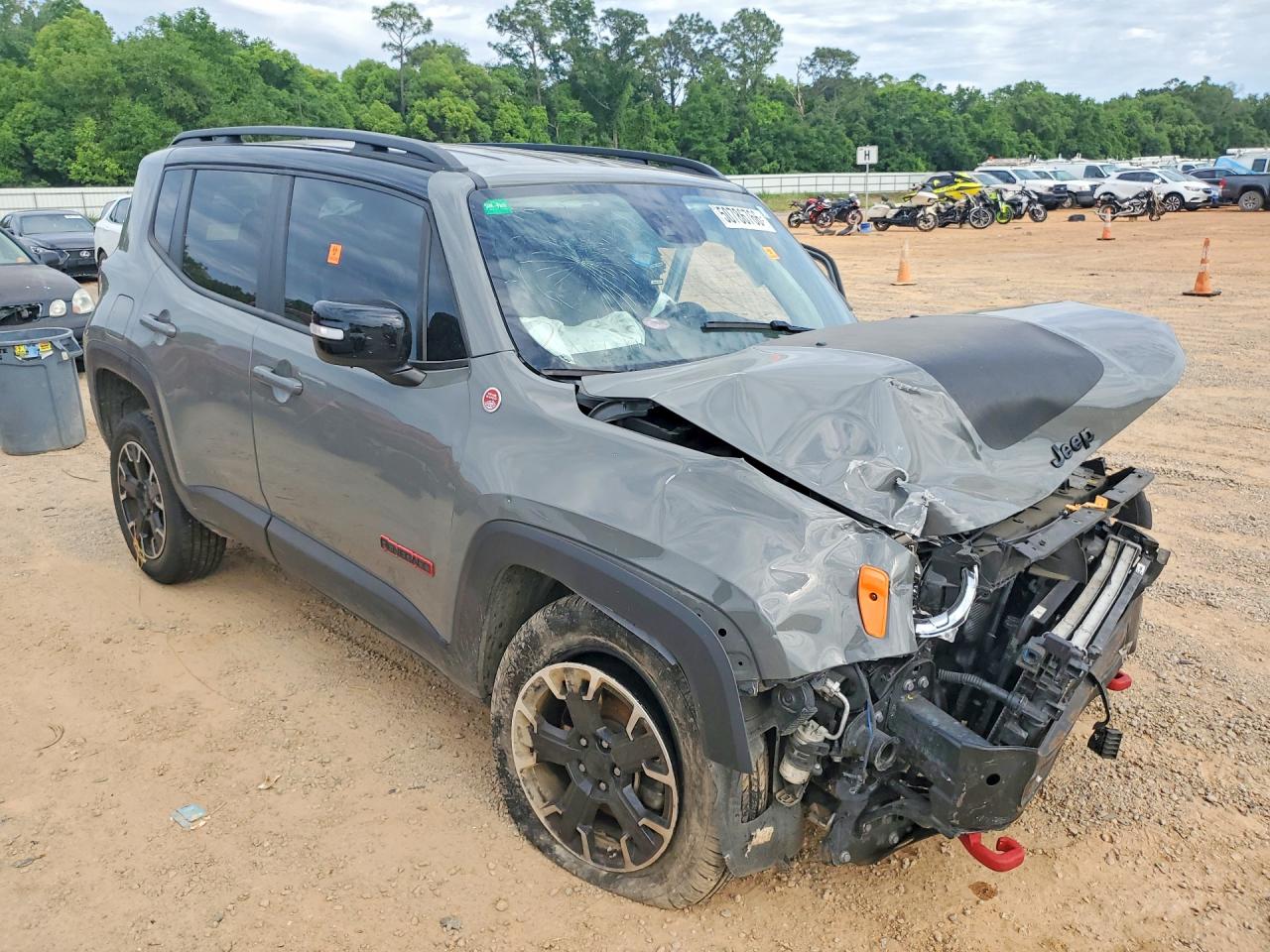 2023 JEEP RENEGADE TRAILHAWK 4X4