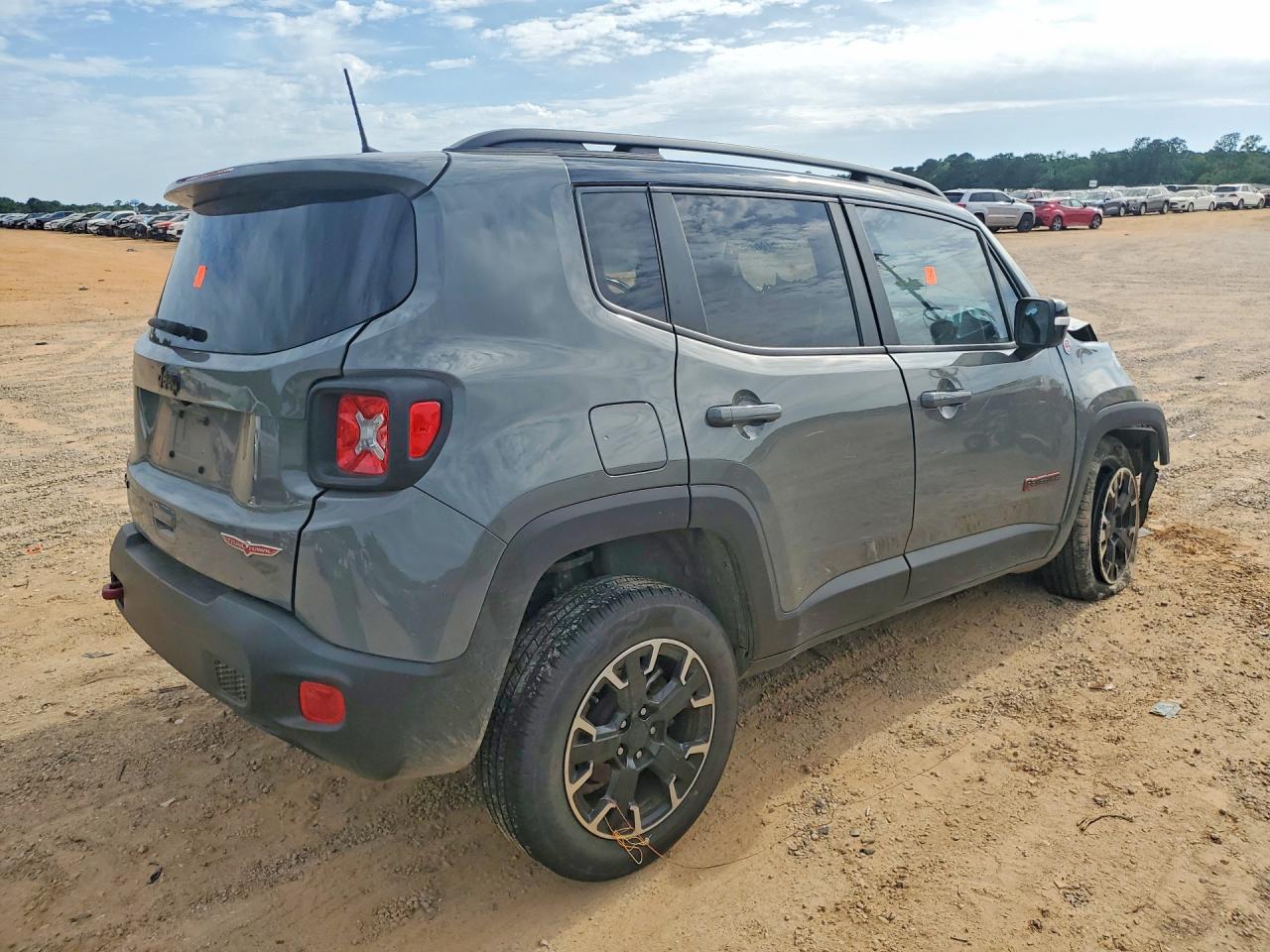 2023 JEEP RENEGADE TRAILHAWK 4X4