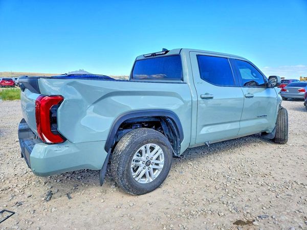 2025 TOYOTA TUNDRA