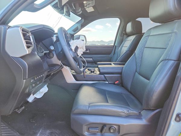 2025 TOYOTA TUNDRA