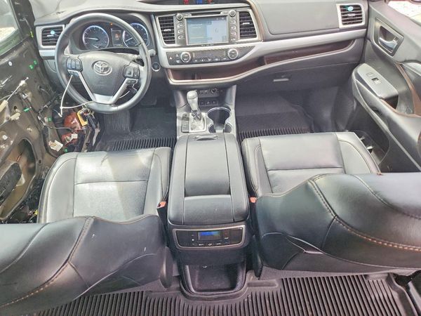 2019 TOYOTA HIGHLANDER SE/XLE