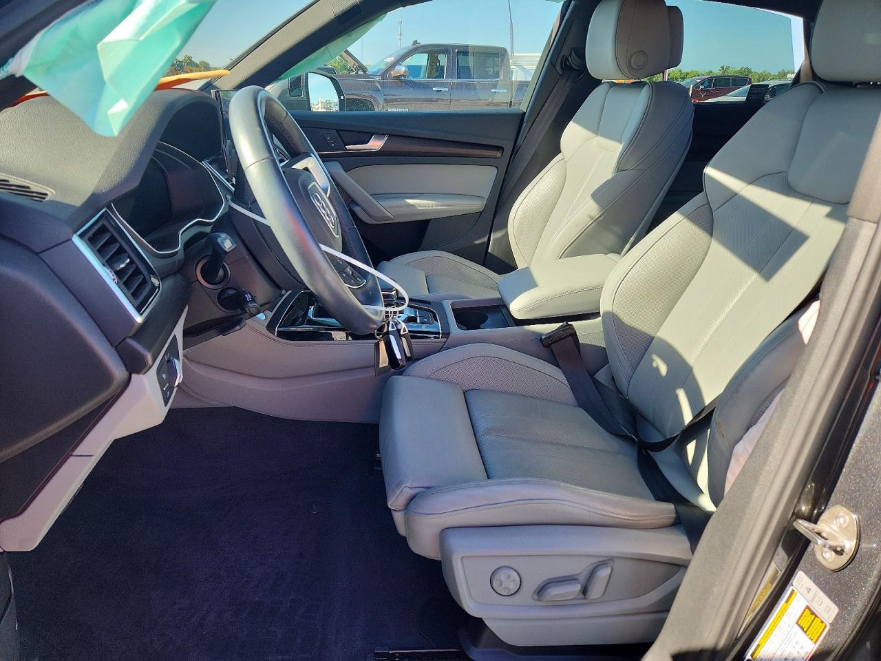 2023 AUDI Q5