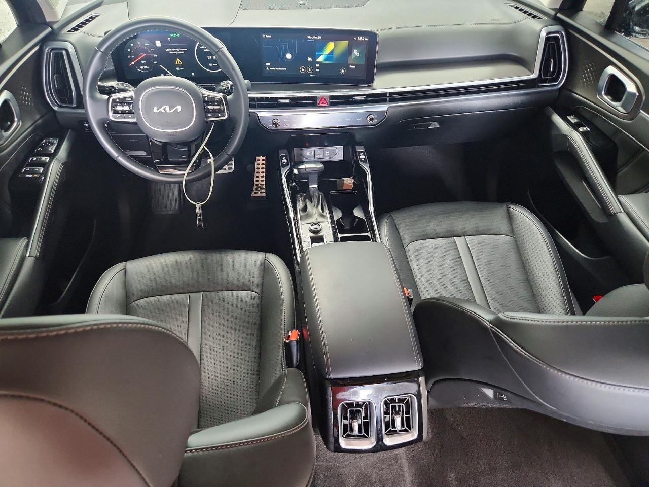 2025 KIA SORENTO